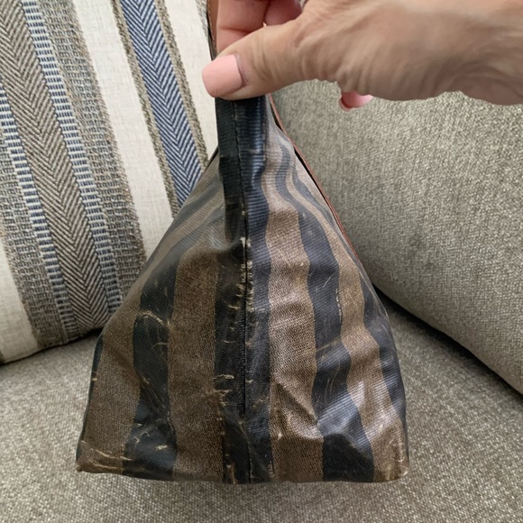 ✨ FENDI Pequin Vintage Coated Nylon Canvas and Pecan Leather Handled Tote Bag - Picture 7 of 16